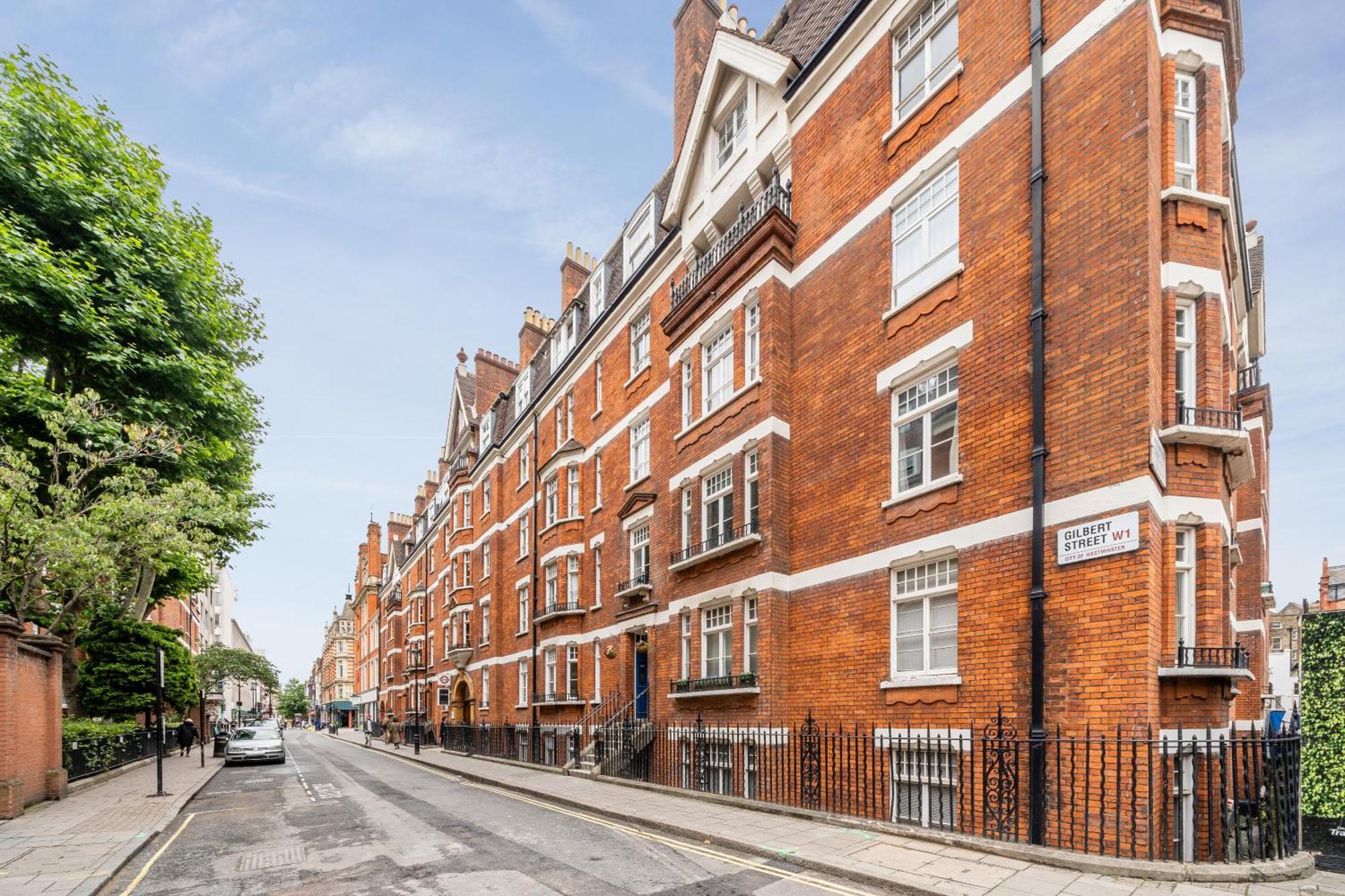 Prime Location One-Bed By Bond Street Appartement Londen Buitenkant foto